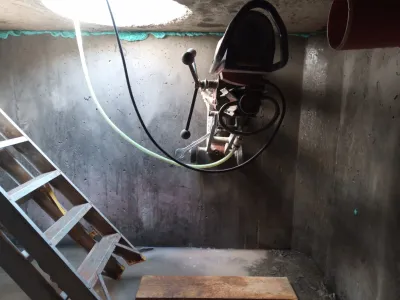 Jadrové vŕtanie otvoru do komína na pripojenie krbu