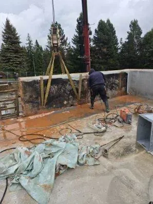 Rezanie betónového prekladu pri rekonštrukcii