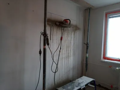 Vytvorenie otvoru v betónovej stene rezaním